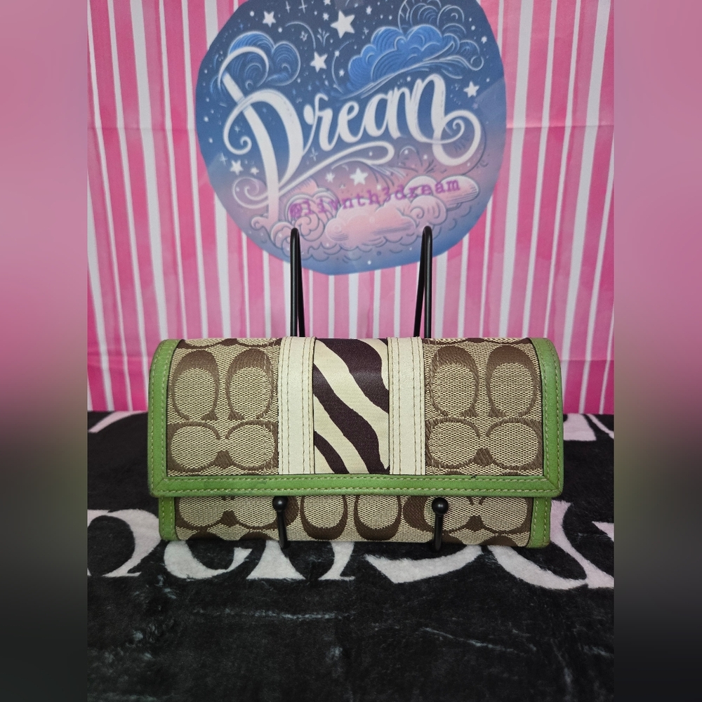 Coach Nancy Wallet RARE green zebra EXCELLENT y2k EUC